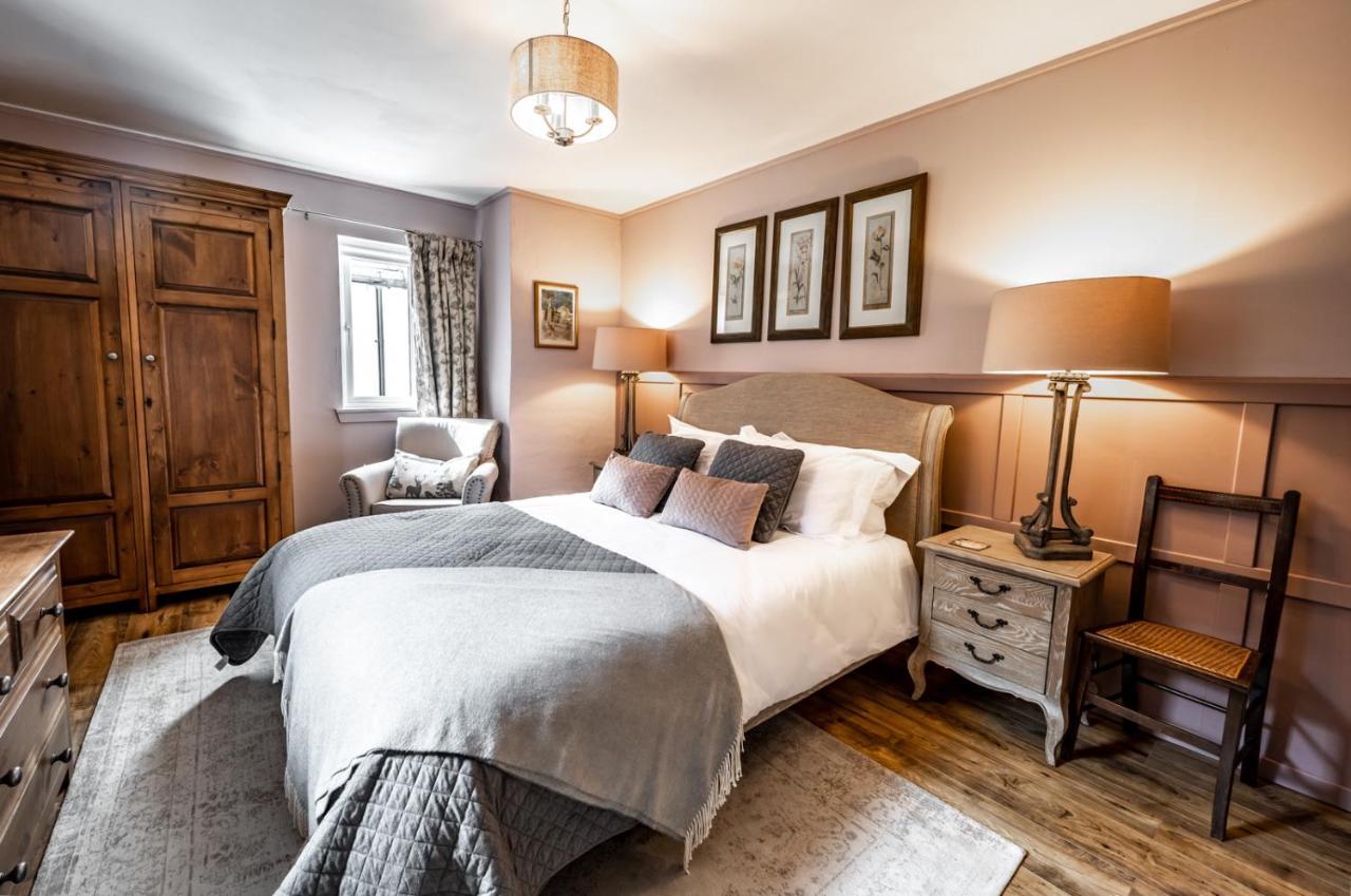 Bed and Breakfast White Rose Tower Invergordon Esterno foto